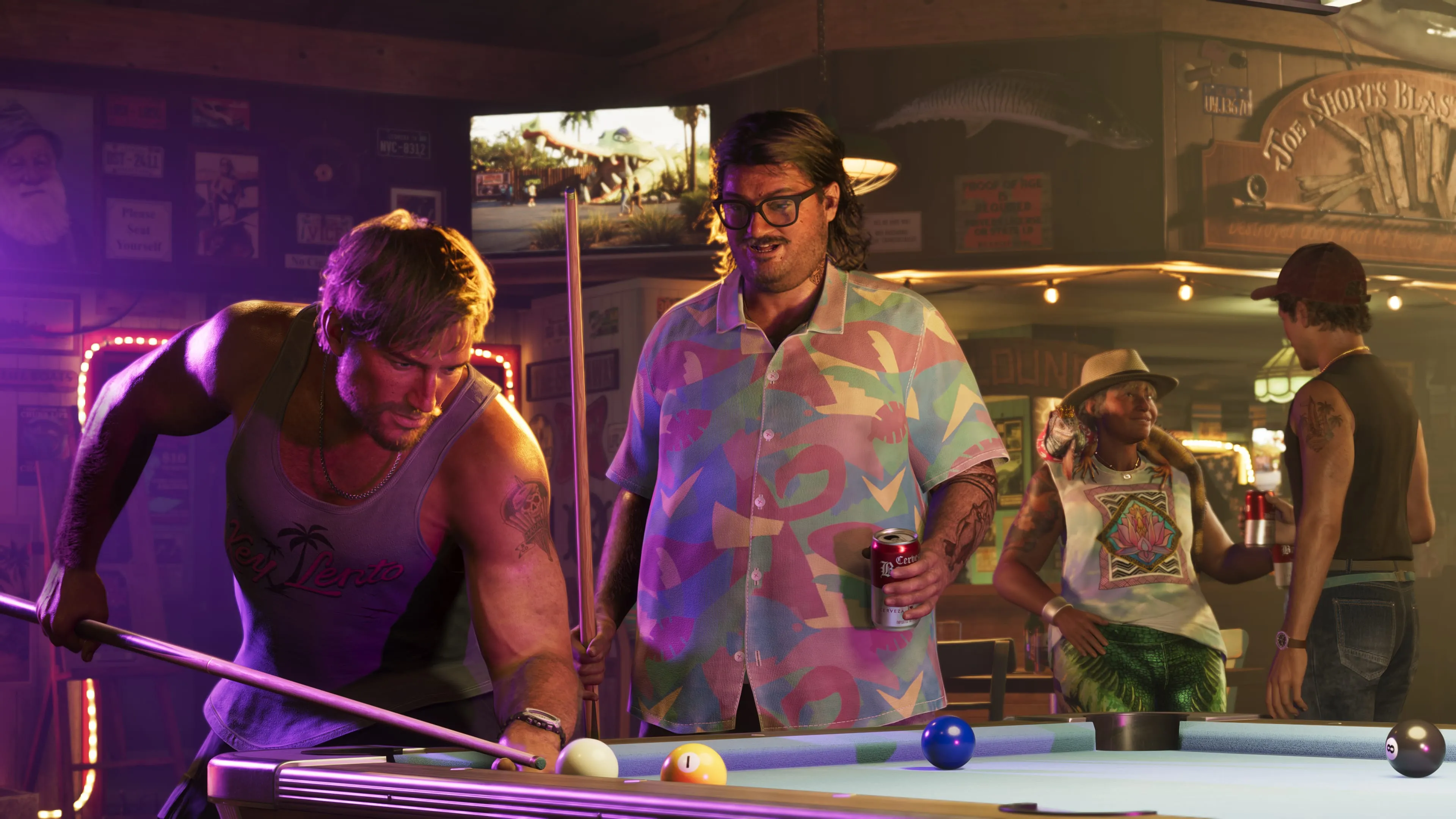 Jason Duval joue au billard aux côtés de Cal Hampton dans un bar de GTA 6.
