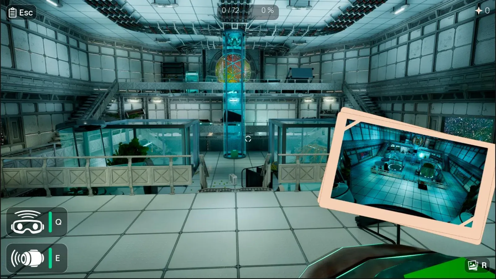 Le deuxième niveau, dans une station spatiale, avec sa photo de référence. Image : Traveler Ant.