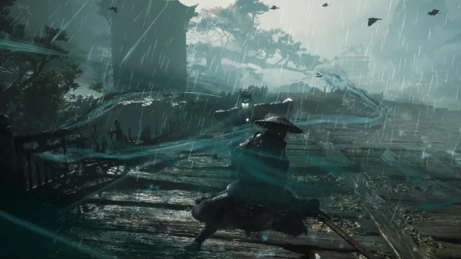 Soul, chapeau de paille sur la tête, tourne sur un pont de bois sous la pluie.